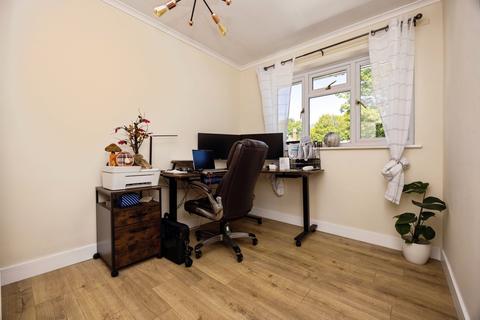 undefined, Sumner Road, Farnham, Surrey, GU9