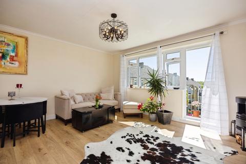 undefined, Sumner Road, Farnham, Surrey, GU9