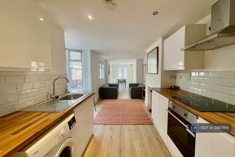 undefined, Crewys Road, London, SE15