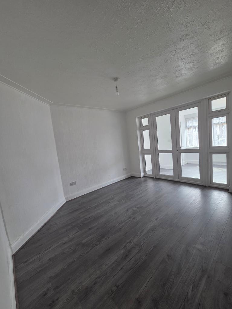 House in London - View 5