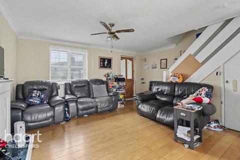 3 bedroom terraced house for sale, Primula Way, Chelmsford