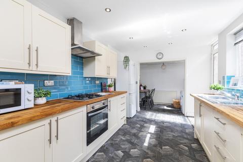 1 bedroom in a house share to rent, Burley Road, Leeds LS4