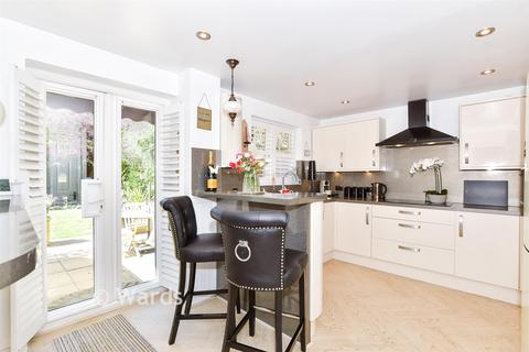 4 bedroom detached house for sale, Lockham Farm Avenue, Maidstone ME17