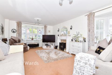 4 bedroom detached house for sale, Lockham Farm Avenue, Maidstone ME17