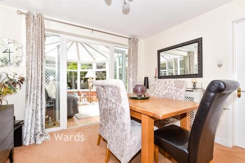 4 bedroom detached house for sale, Lockham Farm Avenue, Maidstone ME17