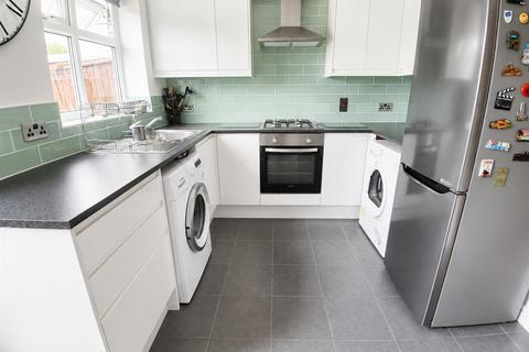 2 bedroom mews for sale, Penshurst Way, Maple Park