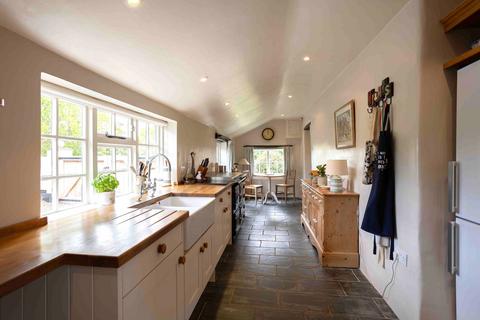 4 bedroom cottage for sale, Horwood, Bideford, EX39
