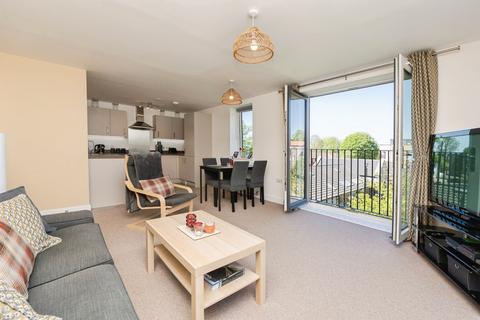 2 bedroom flat for sale, Admiral House, Captains Gardens, Fishponds, Bristol, BS16