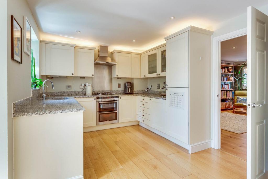 House in Reading - More