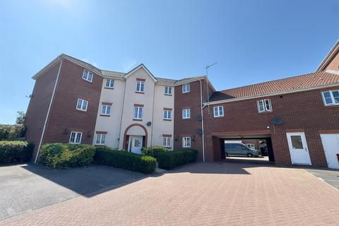 2 bedroom apartment for sale, Woodland Walk, Aldershot GU12