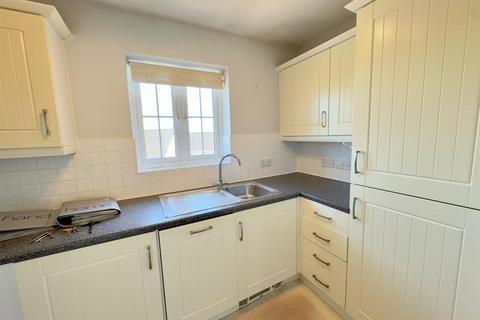 2 bedroom apartment for sale, Woodland Walk, Aldershot GU12