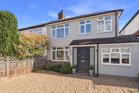 Balmoral Crescent, West Molesey