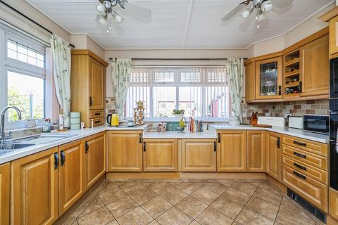 2 bedroom detached bungalow for sale, Steam Mill Lane, RIPLEY