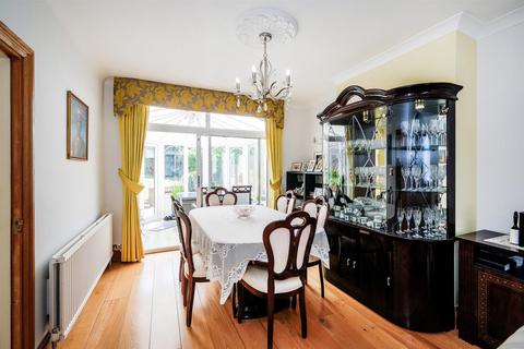 3 bedroom semi-detached house for sale, Underwood Road, Chingford