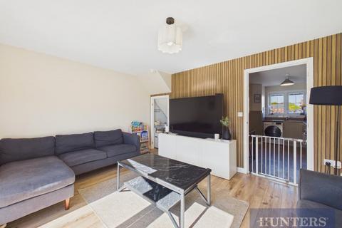 3 bedroom semi-detached house for sale, Foxglove Way, Scarborough