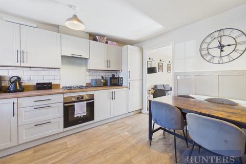 3 bedroom semi-detached house for sale, Foxglove Way, Scarborough
