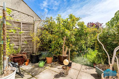 undefined, Queens Avenue, London, N20