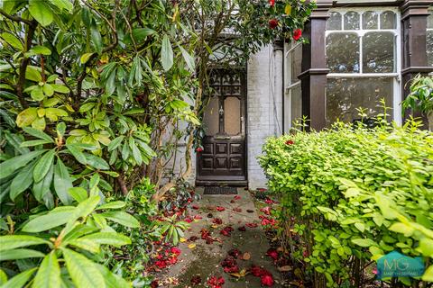 undefined, Queens Avenue, London, N20
