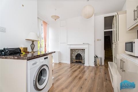 undefined, Queens Avenue, London, N20