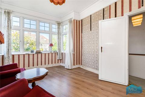 undefined, Queens Avenue, London, N20