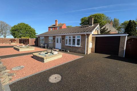 3 bedroom detached bungalow for sale, Gleneagles Drive, Skegness, Lincolnshire, PE25 1DR