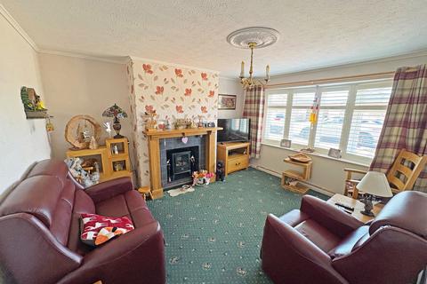 3 bedroom detached bungalow for sale, Gleneagles Drive, Skegness, Lincolnshire, PE25 1DR