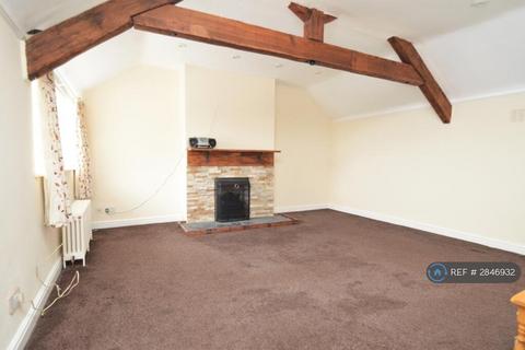 3 bedroom semi-detached house to rent, Hanley Road, Malvern, WR14