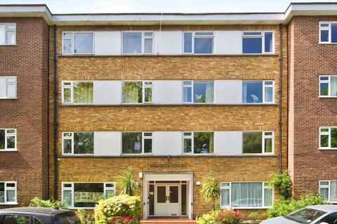 2 bedroom flat for sale, New Wanstead, London, E11