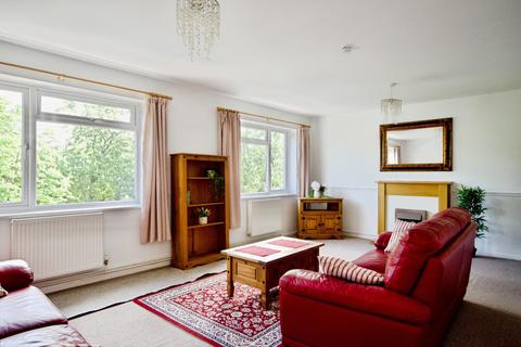 2 bedroom flat for sale, New Wanstead, London, E11