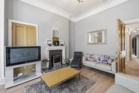 2 bedroom flat for sale, 3/1 Bowhill Terrace, Goldenacre, Edinburgh, EH3