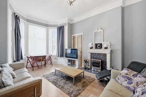 2 bedroom flat for sale, 3/1 Bowhill Terrace, Goldenacre, Edinburgh, EH3