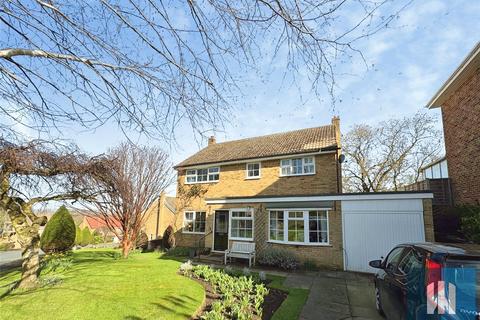 4 bedroom detached house for sale, Cheviot Way, Mirfield, WF14