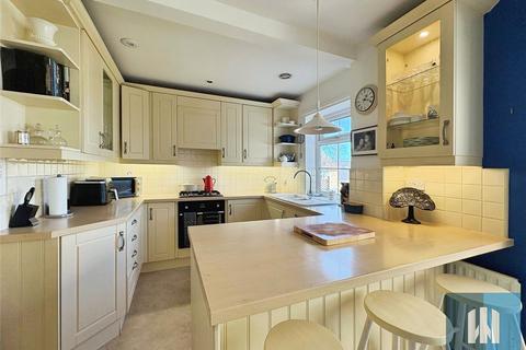 4 bedroom detached house for sale, Cheviot Way, Mirfield, WF14