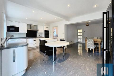 3 bedroom detached house for sale, Shill Bank View, Mirfield, WF14