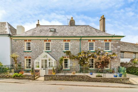 5 bedroom character property for sale, Fore Street, Ipplepen, Newton Abbot