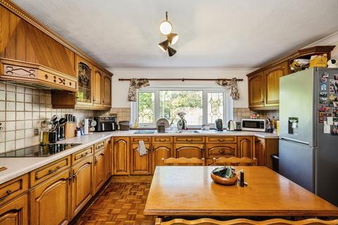 2 bedroom end of terrace house for sale, Penllwynrhodyn Road, Carmarthenshire SA14