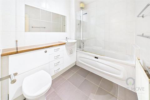 2 bedroom flat for sale, Latymer Court, Northamptonshire NN1