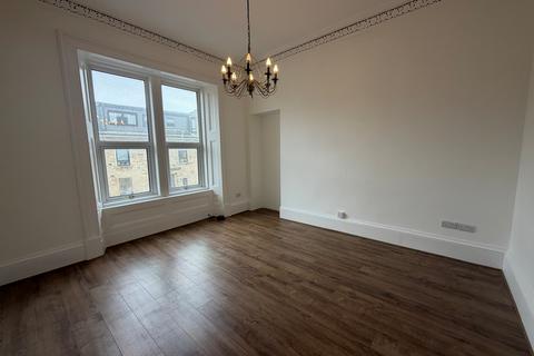 2 bedroom flat to rent, Winton Street, Ardrossan, KA22