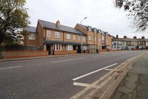 3 bedroom end of terrace house to rent, Rainsford Road, Chelmsford, CM1