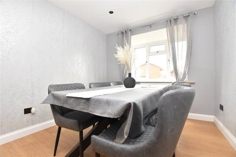 4 bedroom detached house for sale, Landseer Avenue, Tingley, Wakefield, West Yorkshire