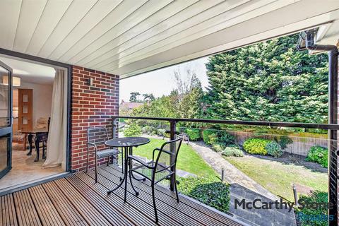 1 bedroom apartment for sale, Mandeville Court, Darkes Lane, Potters Bar, Hertfordshire, EN6 1BZ