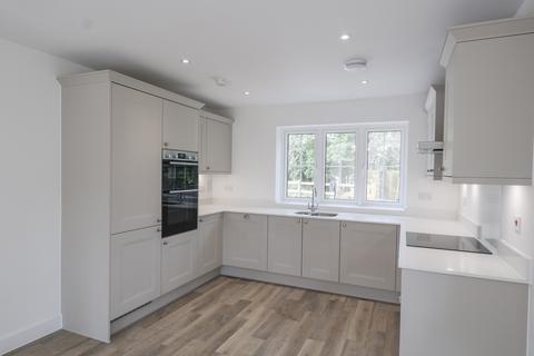 4 bedroom detached house for sale, Anmore Road, Denmead, Waterlooville