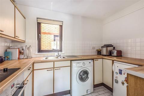2 bedroom flat to rent, The Chilterns, Gloucester Green, Oxford, OX1