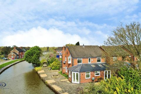 4 bedroom detached house for sale, Carlyle Close, Stoke-On-Trent ST7