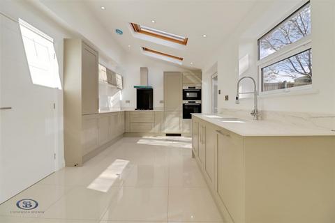 4 bedroom detached house for sale, Carlyle Close, Stoke-On-Trent ST7