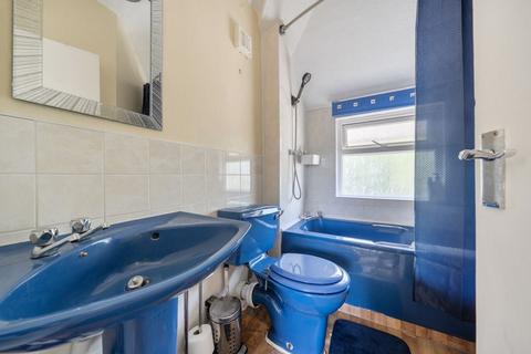 undefined, Shrivenham Road, Shrivenham Road SN1