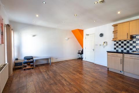 2 bedroom apartment for sale, Windmill Street, Gravesend, DA12 1BL