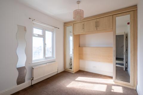 2 bedroom apartment for sale, Windmill Street, Gravesend, DA12 1BL