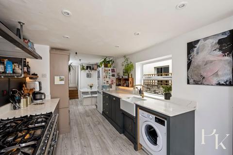 3 bedroom terraced house for sale, Coleridge Street, Hove