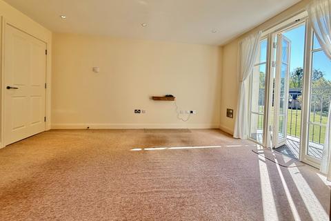 2 bedroom retirement property for sale, 48 Garnier Drive, Bishopstoke Park